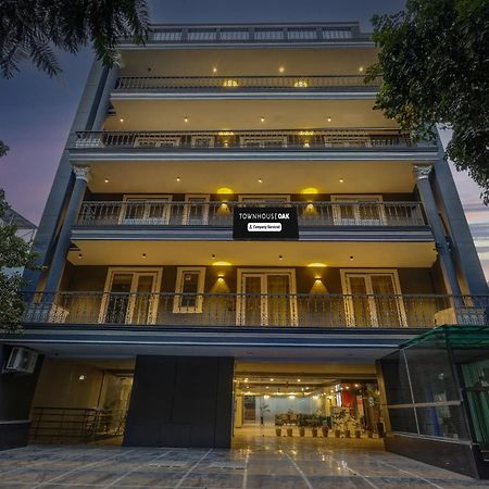 Super Townhouse Oak Udyog Vihar Gurgaon Exterior foto