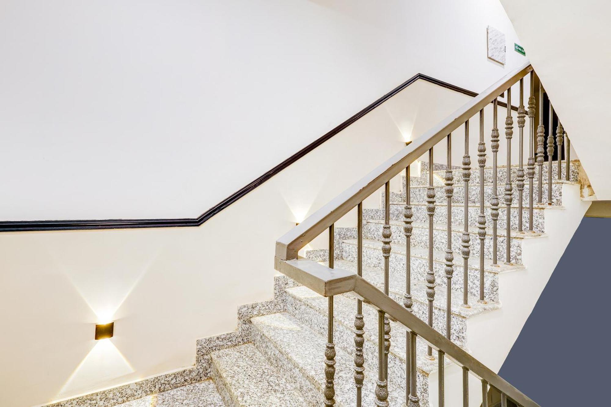 Super Townhouse Oak Udyog Vihar Gurgaon Exterior foto